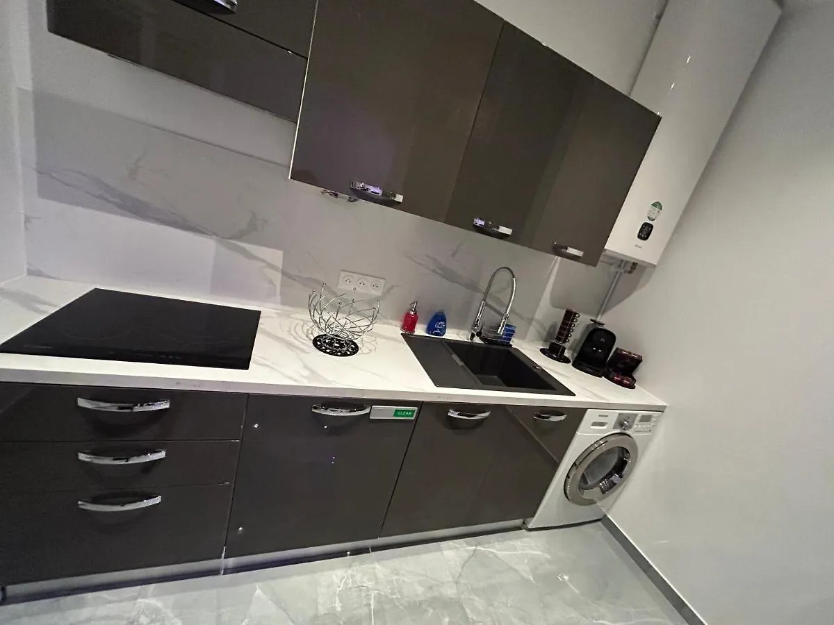 Apartment Ferienwohnung Luxury Monaco ! 7 Mins Walk To Casino Square ! 15 Secondes To Monaco !! Beausoleil