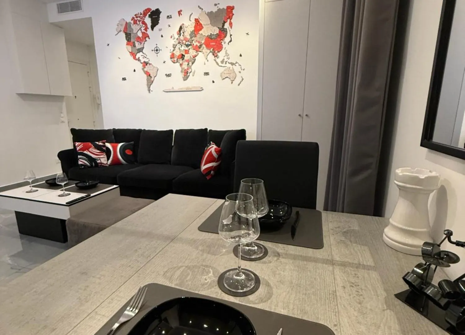 Ferienwohnung Luxury Monaco ! 7 Mins Walk To Casino Square ! 15 Secondes To Monaco !! Beausoleil