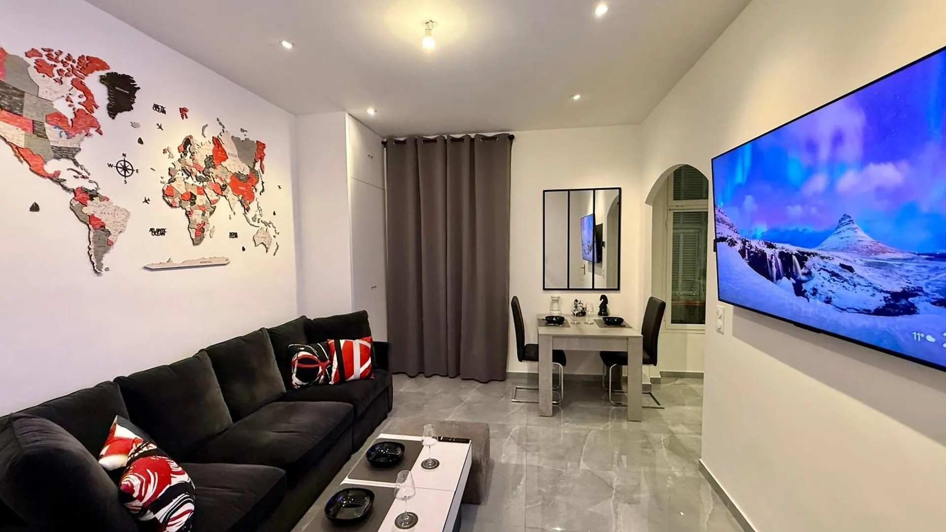 Ferienwohnung Luxury Monaco ! 7 Mins Walk To Casino Square ! 15 Secondes To Monaco !! Beausoleil Frankreich